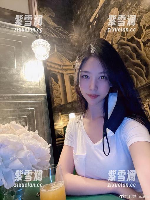 抖娘利世 精选高清图库:“抖娘利世”的美腿作品,绝美视觉体验