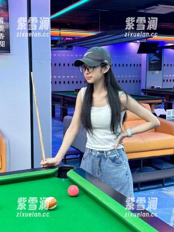 推女神-谭晓彤 推女神 - 谭晓彤的教室写真美图合集:穿越时空的青春记忆