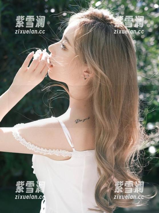无欲无求的推土君 微密圈 - 观看无欲无求的推土君最新厨娘图包,开启你的美食与时尚的完美结合体验!