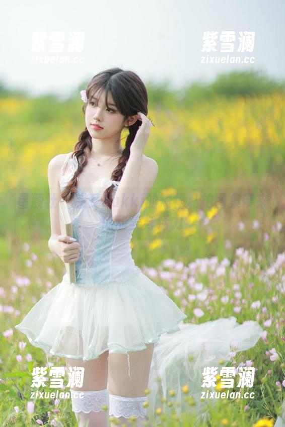 星颜社-Sukki 星颜社 - 感受Sukki的短裙私拍图集带来的甜美与活力