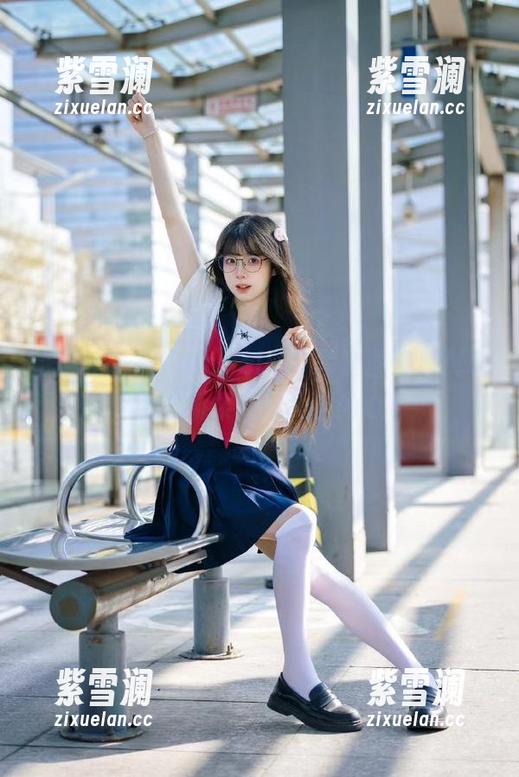 星颜社-安安Angel 星颜社 - 安安Angel丝袜写真图集,展现她的娇柔与强大的内心
