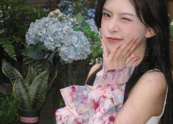 微密圈 – 享受生活的是小逗逗居家写真合集：不花钱也能看，她的快乐就在这里免费奉上！