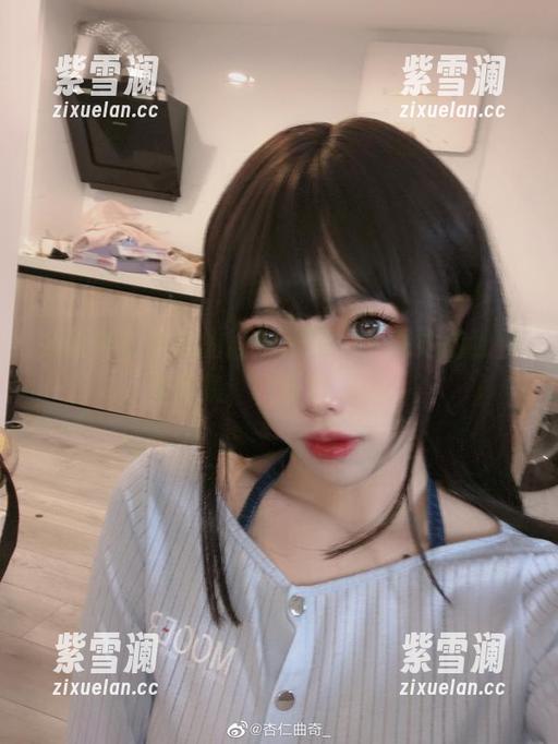 杏仁曲奇 探索杏仁曲奇的瑜伽姐姐,下载她的独特作品集,快乐每一天!