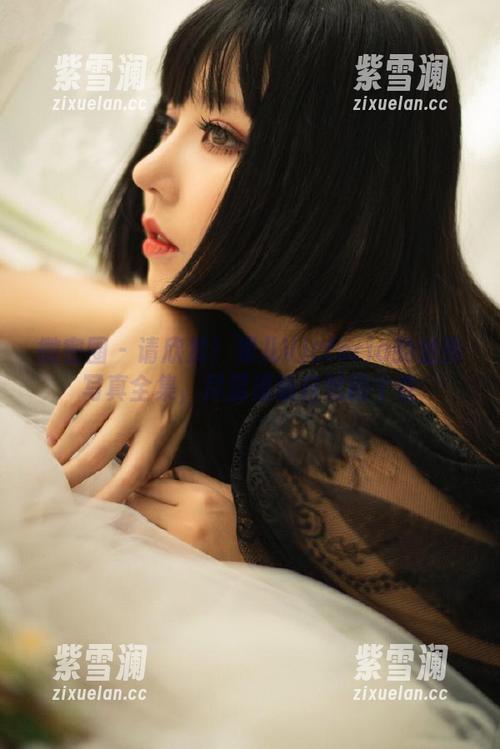 微密圈 - 请欣赏！果儿Victoria的油亮写真全集，尽显清新自然的个性