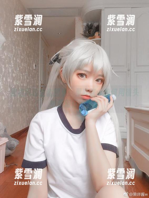 果咩酱w 旅拍风格全套图集:果咩酱w如何用镜头捕捉旅行的精髓
