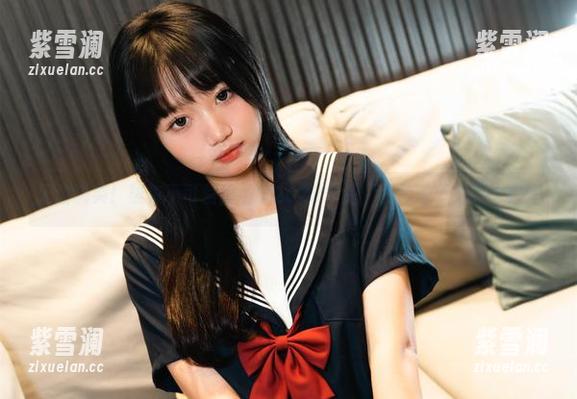 柒柒不可爱 无敌搞笑!柒柒不可爱的圣诞2023作品,图片看了想哭哈哈!