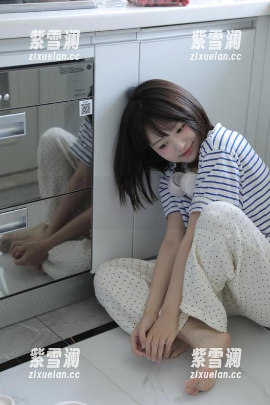 森萝财团 不可抗拒的诱惑,森萝财团带来娇滴滴的黑丝妹妹美图图集,不看就亏!