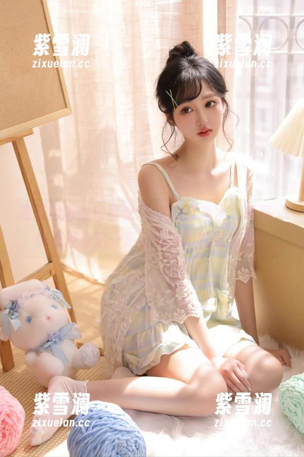 森萝财团 森萝财团独家呈现“JK浴缸戏水”写真,快来观看这一夏日清凉的视觉盛宴!
