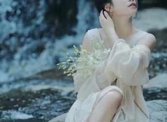 模范学院 – 精选最新图库：Emily顾奈奈酱带来的少女写真集让人心动