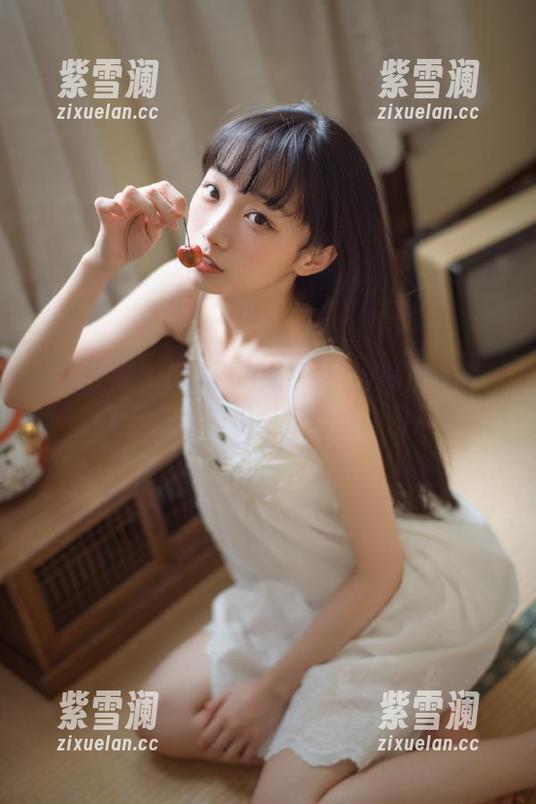 模范学院 - 探索任莹樱Jenny黑色写真：无圣光呈现独特视觉盛宴图片