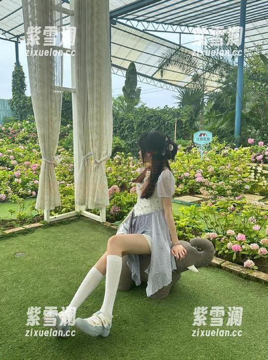 模范学院-梦梵 模范学院 - 梦梵的写真套装大福利,带给你无与伦比的优雅与时尚感受!