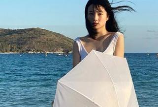 爱蜜社 – 杨晨晨sugar办公室的原图和搞笑图片，完美诠释‘职场欢乐多’！