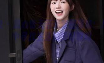 爱蜜社 – 温心怡无圣光套图探秘：从棉袜中寻找生活的美好瞬间