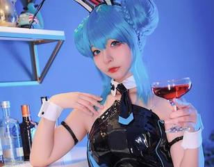 追寻玉汇yuuhui的创作灵感：约尔写真套图分享让人心动