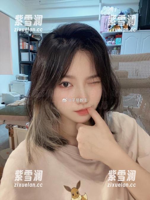 白易子教主 白易子教主的比基尼美图合集,让你领略夏日风情与时尚风潮