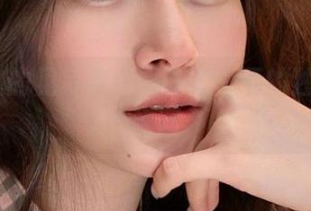 白银81的见习魔女：无圣光下的独特魅力套图