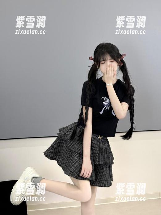 禅院熏 微密圈 - 让心灵沉浸在“禅院熏”连衣裙写真精选的灵动与柔美中