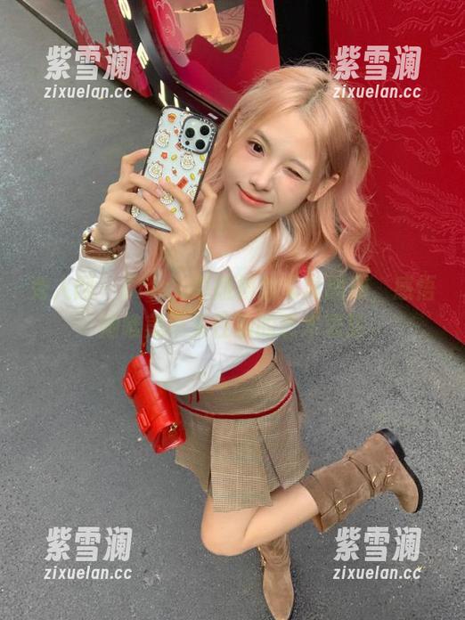 秀人网 – Cris_卓娅祺的写真图册，感悟她唯美不失性感的艺术表达