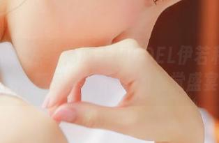 秀人网 – 在线畅游于MODEL伊若和服之美，感受美图带来的视觉盛宴