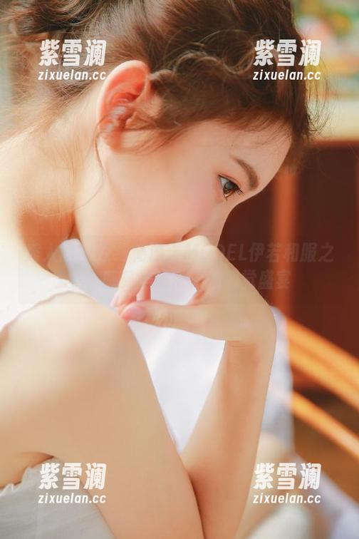 秀人网 - 在线畅游于MODEL伊若和服之美，感受美图带来的视觉盛宴