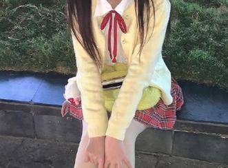 秀人网 – 探索伍晓丽Shirley的水手服魅力，超清原图一次看个够，快来围观！