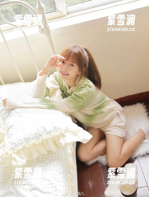 秀人网-南初妹妹 秀人网 - 南初妹妹连体衣写真集经典分享,让我们领略她的灵动与时尚气息