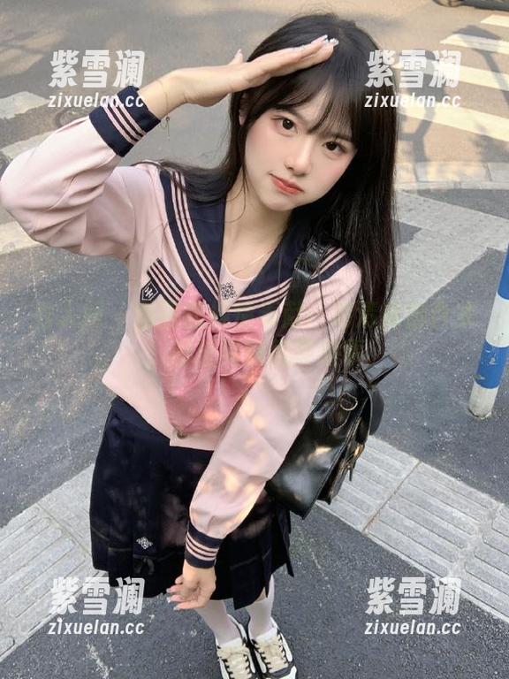 秀人网-圆圆酱 秀人网 - 圆圆酱倾情奉献:高清美脚合集,脚趾间的搞笑故事