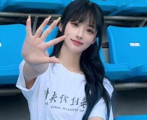 秀人网 – 娜比瑜伽高清写真在线展览：优雅姿态带来的身心舒缓