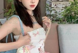 秀人网 – 无圣光，纯粹自然：娜露Selena的户外套图摄影艺术