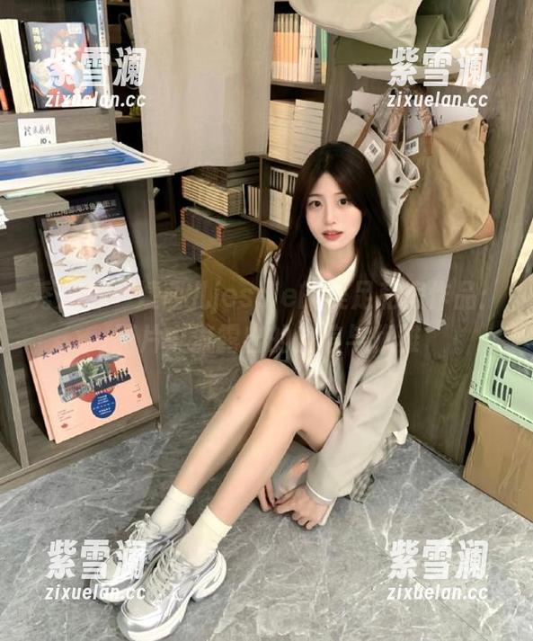 秀人网-婕西儿jessie 秀人网 - 婕西儿jessie的美足私房作品:图片中流露出的自信与优雅