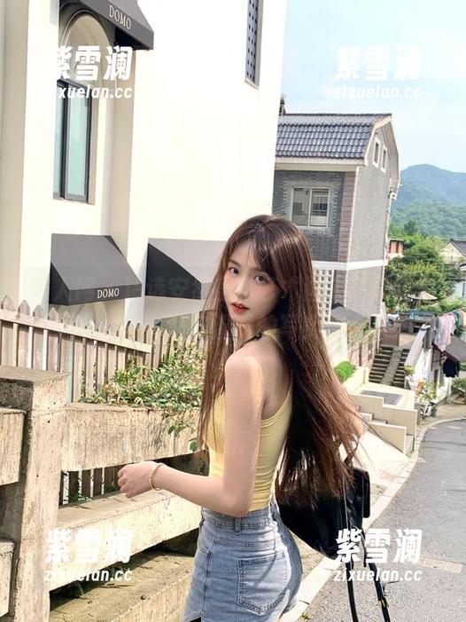 秀人网 - 精选安然居家艺术图库，捕捉家中宁静与温暖的写实美