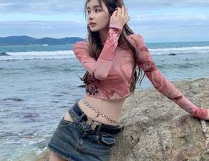 秀人网 – 精选张思允Nice的眼镜美图，领略不一样的青春风采