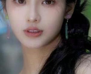 秀人网 – 高清图册：恩一的吊带写真，感受唯美与清新的气息