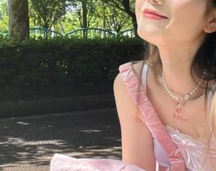 秀人网 – 邂逅星子柒kiki的黑色艺术，立即下载原图，开启视觉新旅程！