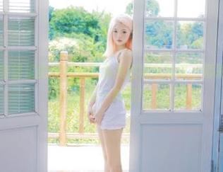 秀人网 – 不容错过的在线月野兔美妞秘书写真，精彩图片让你爱上每一瞬间！