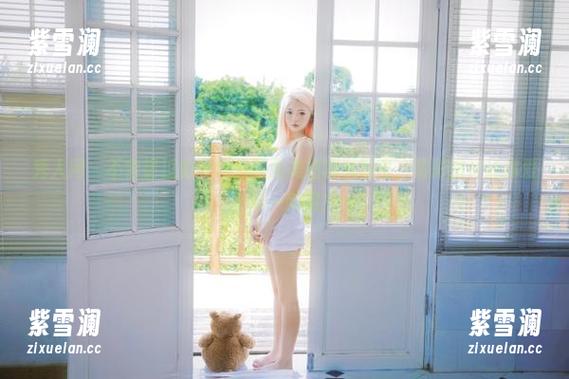 秀人网 - 不容错过的在线月野兔美妞秘书写真，精彩图片让你爱上每一瞬间！