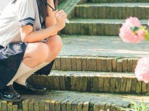 秀人网 – 杜viki为你呈现：教室中的写真资源与创作灵感尽在掌握