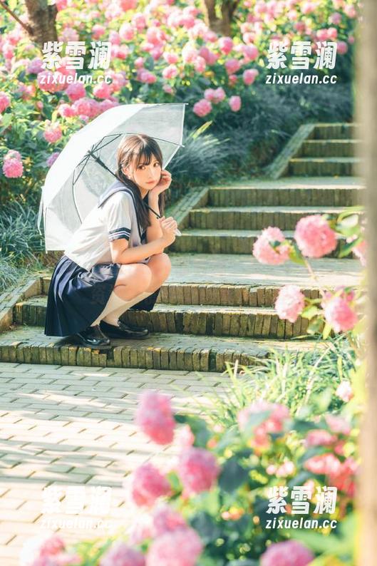 秀人网-杜viki 秀人网 - 杜viki为你呈现:教室中的写真资源与创作灵感尽在掌握
