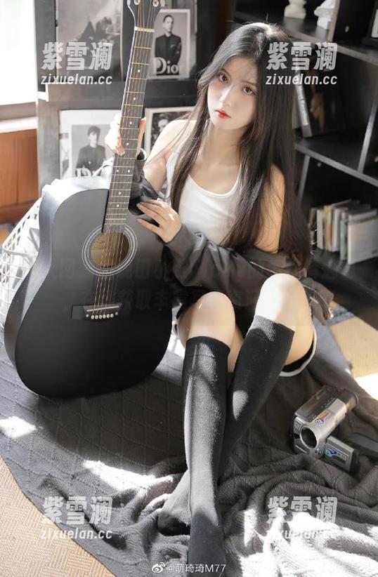 秀人网-田小燕Vicky 秀人网 - 发现田小燕Vicky的牛仔裤魅力,在线获取丰富写真资源大揭秘