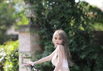 秀人网 – 分享陈念灵Vickyao女仆写真，打破次元壁的清新诱惑！