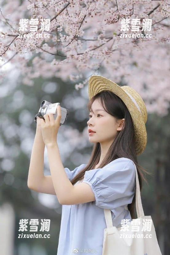 秀人网-陈柒柒 秀人网 - 高清写真作品:陈柒柒在浴缸中展现的独特风格与个性魅力