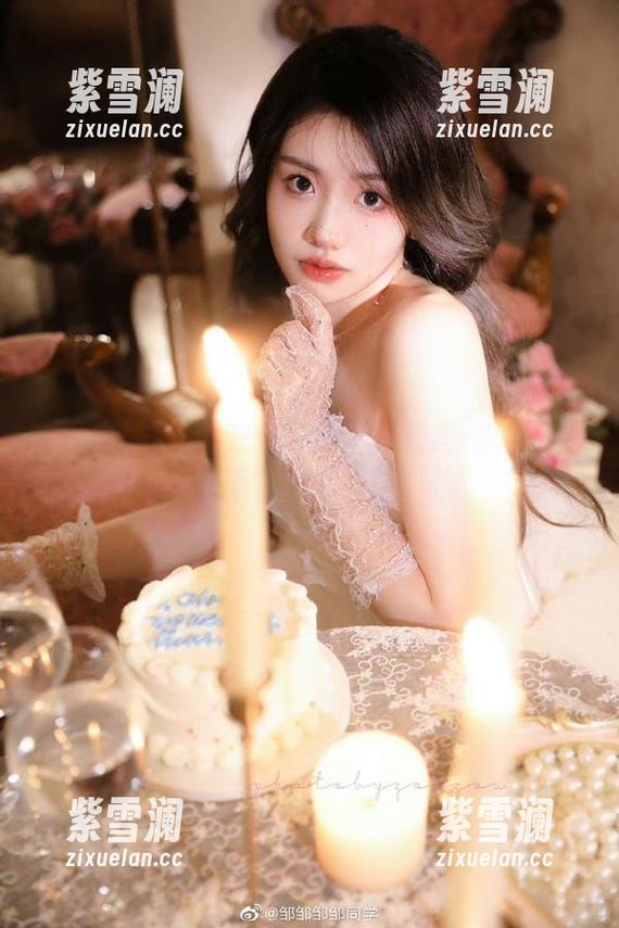 秀人网 - 香澄在东京吊带写真图册：每一张都流露出无尽的风情
