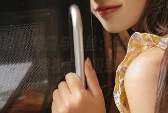 绮梦摄影 – 露露与肉丝：创意写真图集，探索视觉的极致美感