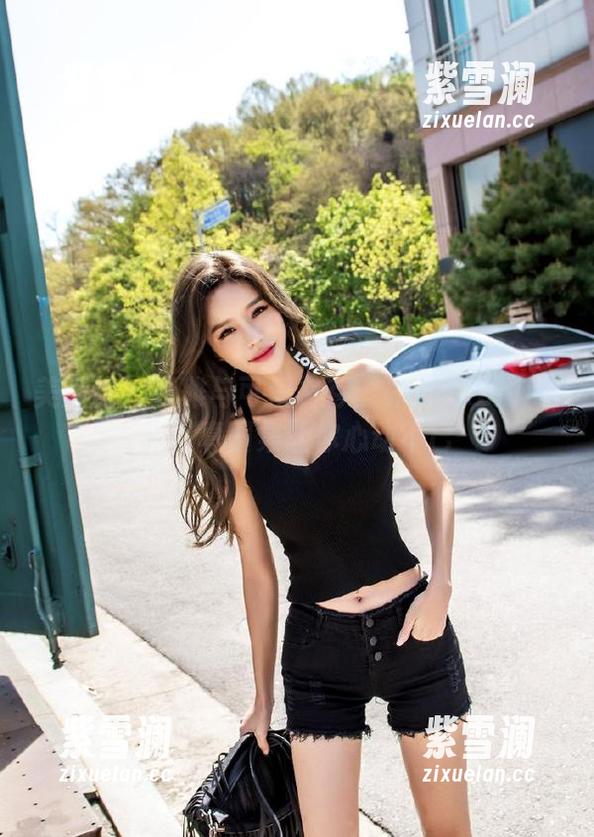 美媛馆 - 优雅与可爱并存：许诺sabrina的写真图集让你心动不已
