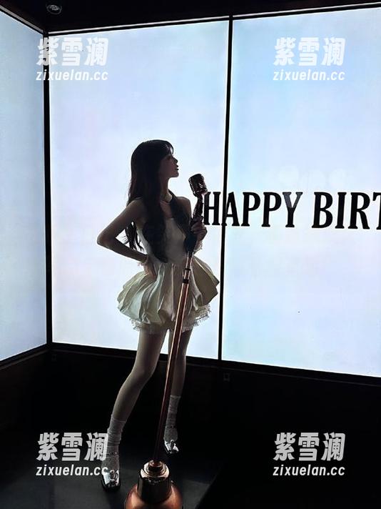 舞蹈生日记-李冰冰 舞蹈生日记 - 在笑声中闪光,李冰冰双人写真全套原图,实在是越看越有趣!