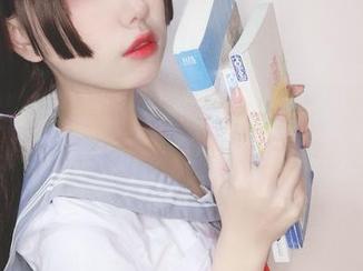 走进芋圆侑子的世界，醉酒小秘书的美图作品在这里让你的心灵得到独特滋养