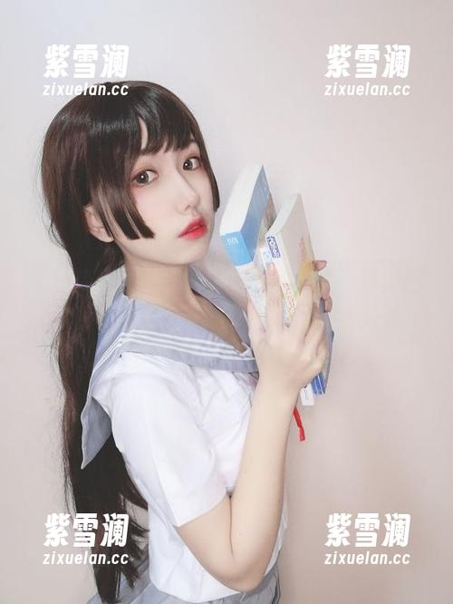 芋圆侑子 走进芋圆侑子的世界,醉酒小秘书的美图作品在这里让你的心灵得到独特滋养