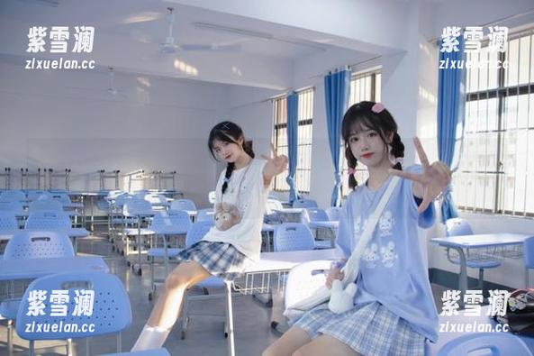 花漾show - 娜露selena的私房户外图包：记录心灵与自然的互动，展示时光流逝中的美丽瞬间