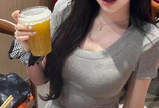 花漾show – 深邃黑色美学：玥儿玥er的写真图册，你绝对不想错过的黑暗之旅！