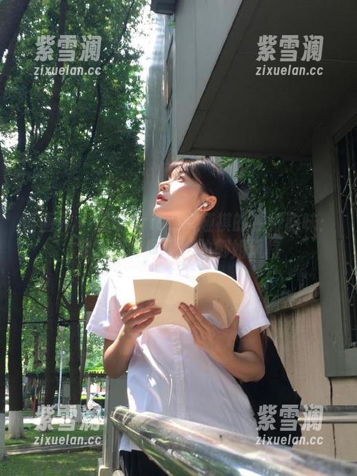 语画界-Cris_卓娅祺 语画界 - 发现Cris_卓娅祺的独特韵味:定制图片展现她的御姐风格